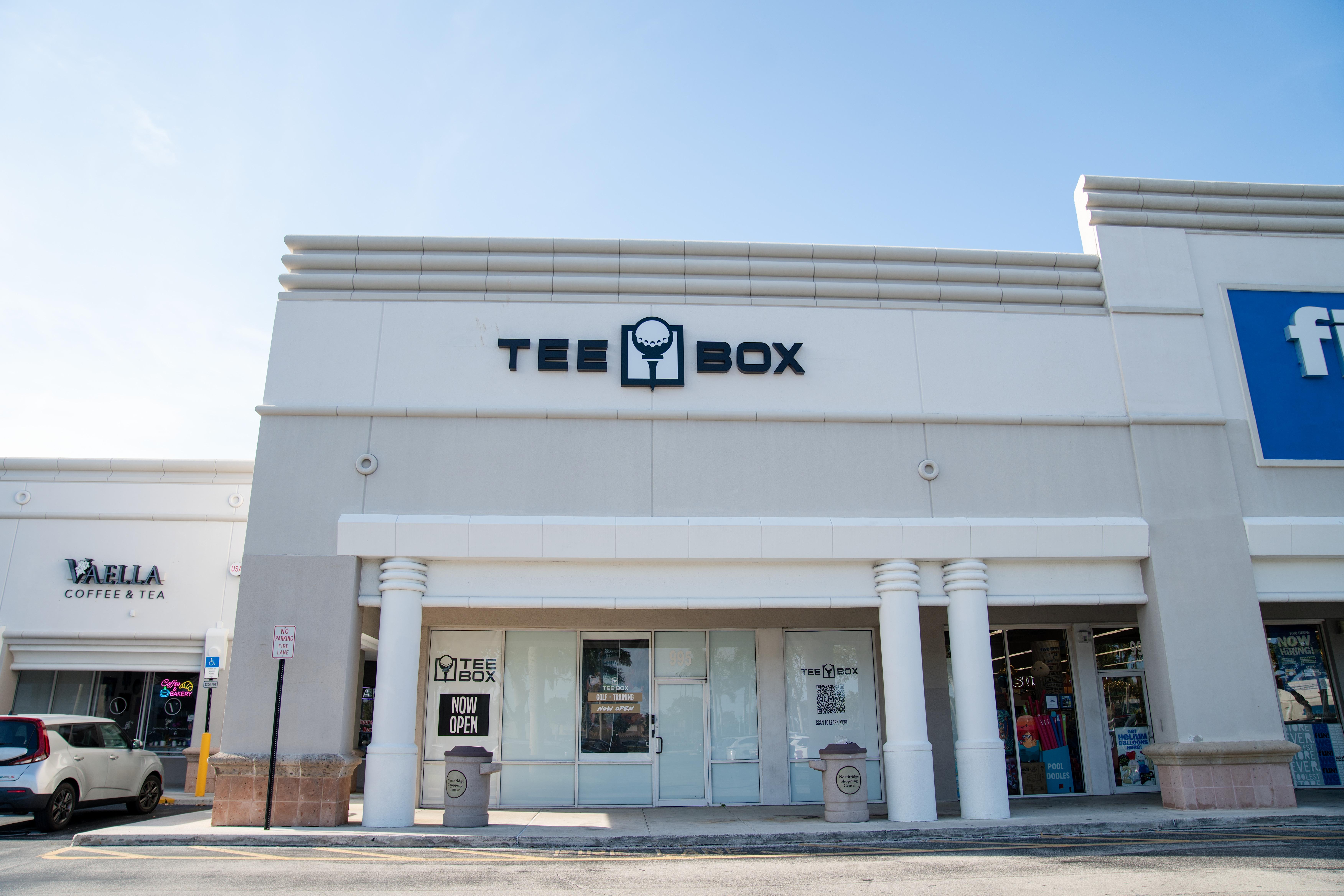 Tee Box Fort Lauderdale facility image.
