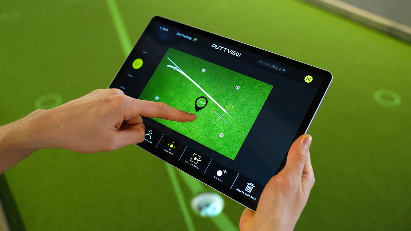 A Tee Box pro using puttview technology.